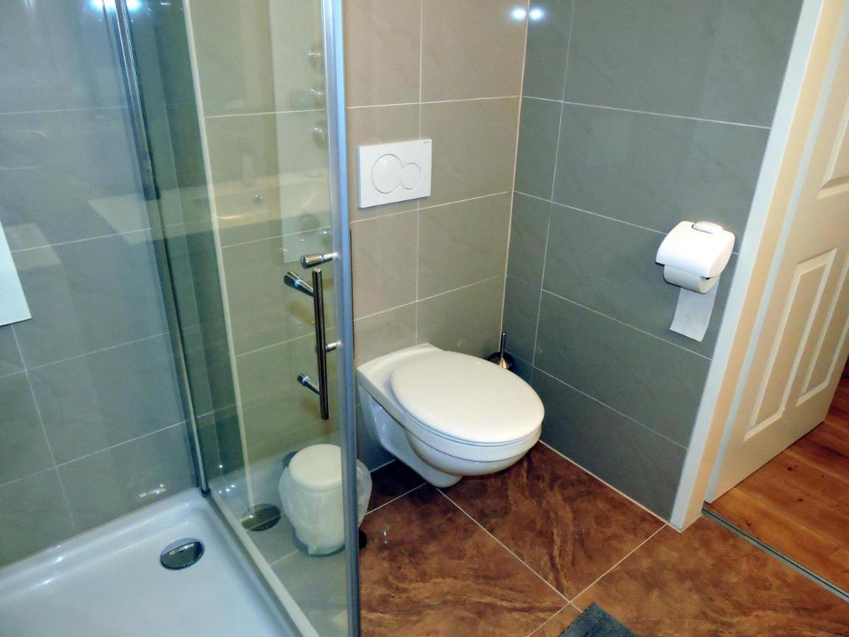 211 Amsterdam, Studio Apartment, 30M2 1-4 Pers Клагенфурт Екстериор снимка